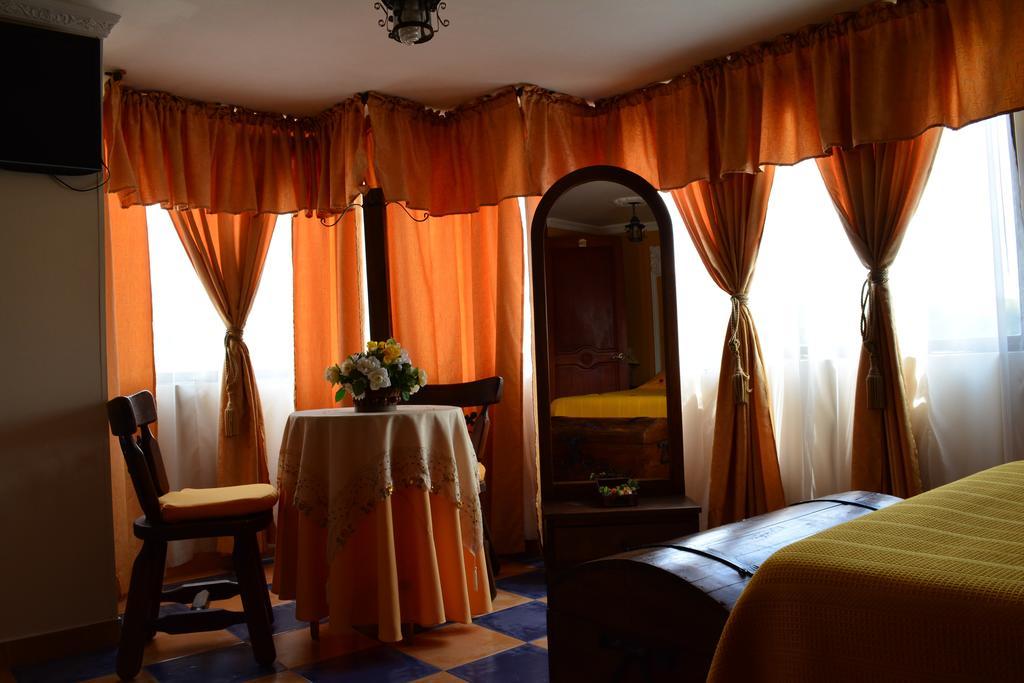 Hotel Casa Colonial Santa Rosa De Cabal Bagian luar foto