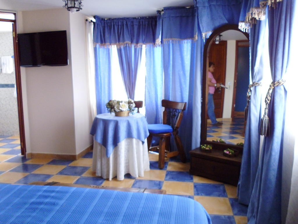 Hotel Casa Colonial Santa Rosa De Cabal Bagian luar foto