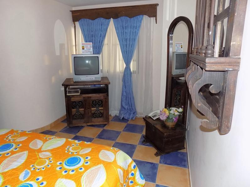 Hotel Casa Colonial Santa Rosa De Cabal Bagian luar foto